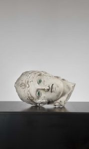 M.Pelletti - Ares Live - Marmo bianco Carrara intarsi di Onice Bianco, Malachite e Marmo Nero Belgio - cm 40 x 33 x 22 - WEB