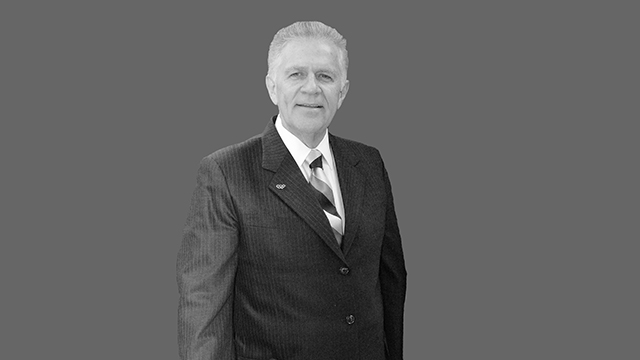 Carlos Padilla byn centrado