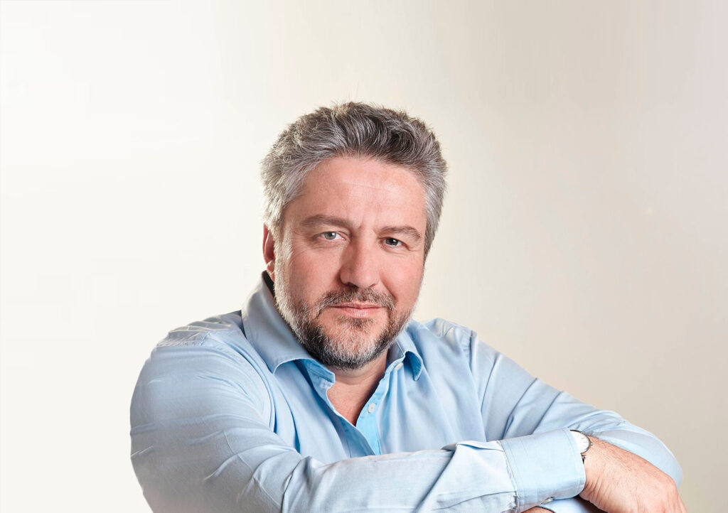 Alex Rovira centro color