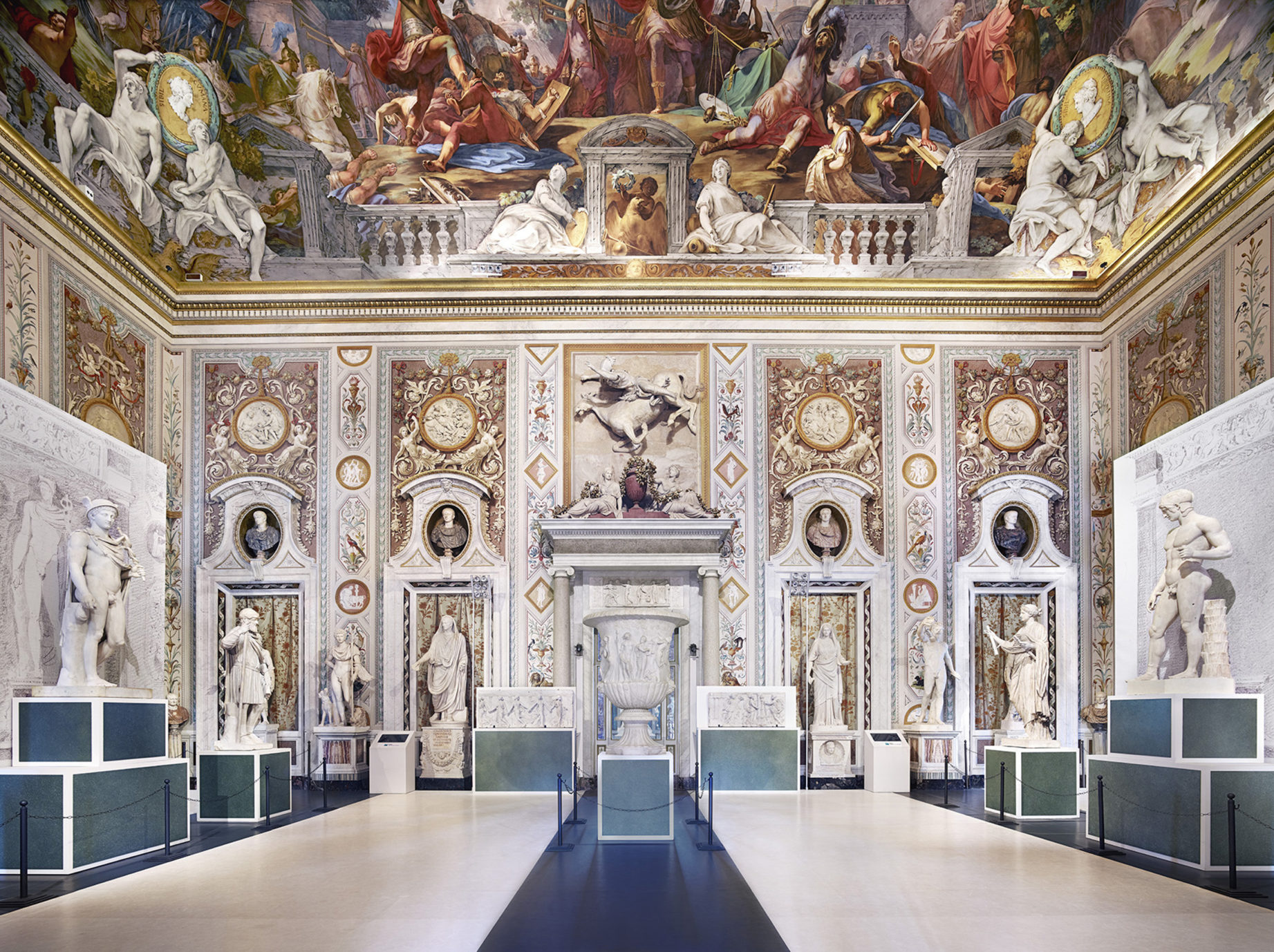 +CH-8602 Villa Borghese Roma IV